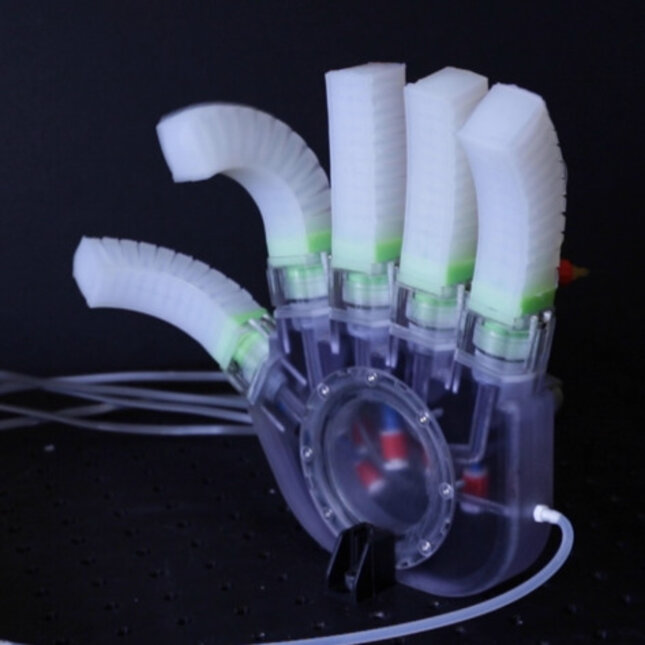 A cleverly designed pressure valve allows this robotic hand to respond to its environment without computer control (YouTube)