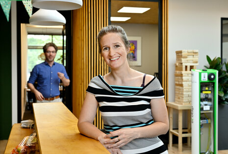 Linda Zandt-Sloot at her company Tibo Energy in Disruptor on the TU/e campus. Photo: Bart van Overbeeke