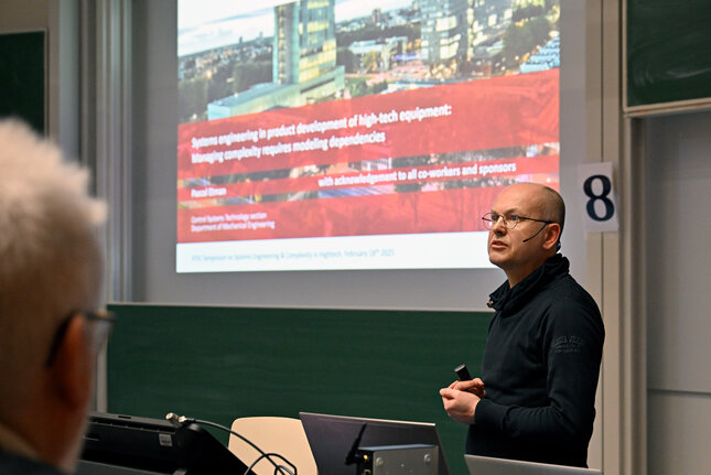 Pascal Etman presents at the symposium. Photo: Bart van Overbeeke