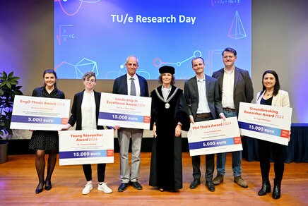 Alle winnaars van de Research Awards 2024. Van links naar rechts: Beatrice Federici, Francesca Grisoni, Marc Geers, Vincent Debets, Calum Ryan en Tugce Martagan. Foto: Bart van Overbeeke. 