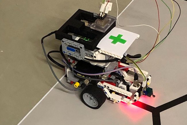 The Lego Mindstorms EV3 robot is equipped with an organic neuromorphic brain. Click for video on how the robot learns to find the exit of a maze.