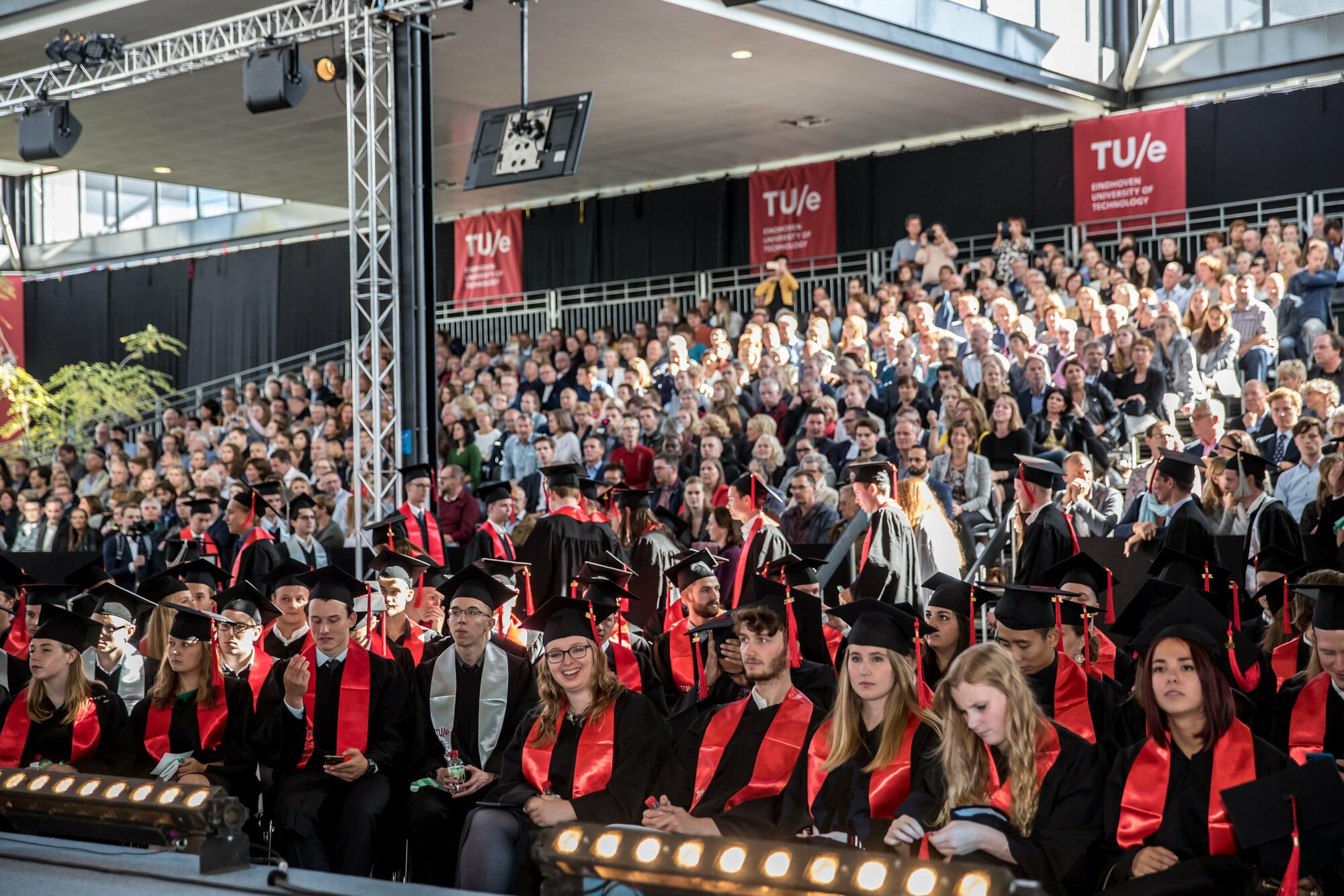 Werken Bij TU/e: Vacatures Voor Wetenschappelijk En Ondersteunend Personeel