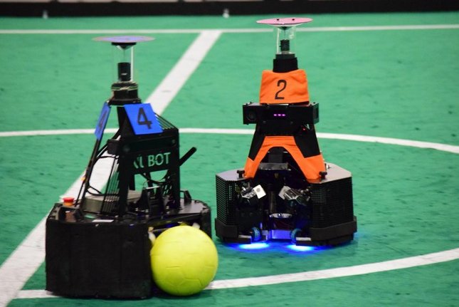 Soccer robots TU/e competing in Robocup 2021